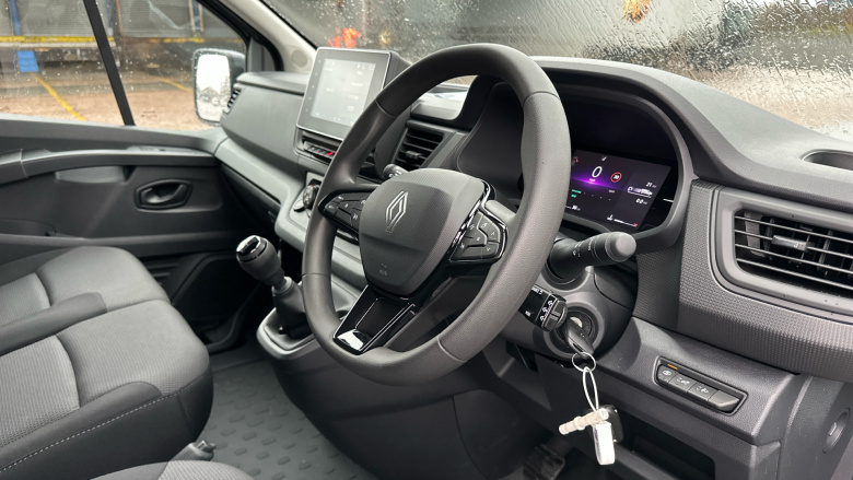 Renault Trafic Swb Diesel SL30 Blue dCi 130 Advance [Safety] Van